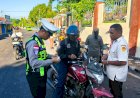 Tertib-Berlalu-Lintas,-Sat-Lantas-Polres-Flotim-dan-Dispenda-Turun-Langsung-Tertibkan-Kendaraan
