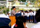 Jadi-Inspektur-Upacara,-Pesan-Kapolres-Flores-Timur-untuk-Pelajar:-Jadilah-Teman,-Bukan-Perundung
