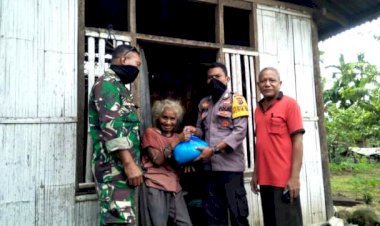 Bripka-Fredi-Distribusikan-Bansos-Polri-Peduli-Didesa-Redontena