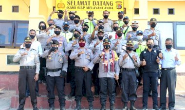 Kapolres-Flotim-Akbp-I-Gusti-Putu-Suka-Arsa,-S.I.K-Kunker-Perdana-di-Polsek-Solor