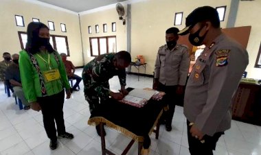 Polres-Flotim,-Pengambilan-Sumpah-dan-Penandatanganan-Pakta-Integritas
