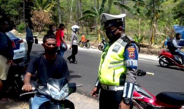 Minimalisir-Pelanggaran-Lalu-Lintas,-Sat-Lantas-Polres-Flotim-Patroli-Hunting-System
