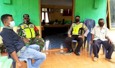 Bhabinkamtibmas-Laksanakan-Sambang-Komunikasi-Dengan-Kades-dan-Aparat-Desa-Nimun-Danibao