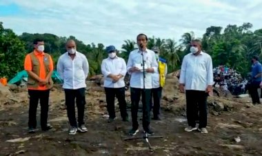 Selain-Lembata,-Presiden-Joko-Widodo-Tinjau-Lokasi-Bencana-di-Adonara