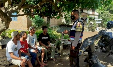 Peran-Aktif-Bhabinkamtibmas-Sambangi-Anak-Muda-desa-Lite