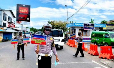 Sat-Lantas-Polres-Flotim-Edukasi-Prokes-Covid-19-Saat-Laksanakan-KRYD