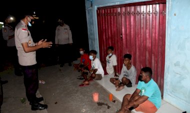 Untuk-Lebih-Optimal,-Polres-Flotim-Gelar-Patroli-Gabungan-Skala-Besar-PPKM-Pada-Malam-Hari