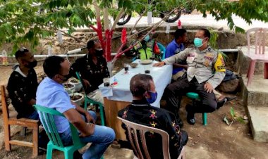 BRIPKA-I-Wayan-Aryasa-Lakukan-Patroli-Dialogis-Sambang-dan-Penggalangan