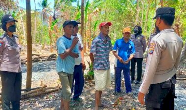 Satgas-Ops-Bina-Karuna-Ranakah-Polres-Flotim-Datangi-Warga-Berikan-Sosialisasi-dan-Himbauan-Karhutla
