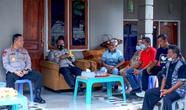 Beri-Penguatan,-Kapolda-NTT-Kunjungi-Keluarga-Korban-Pembunuhan-di-Kota-Kupang