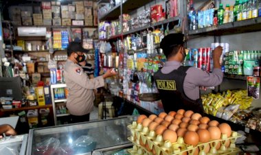 Operasi-Pekat-Ranakah-2021,-Polres-Flotim-Sidak-Komplek-Pertokoan