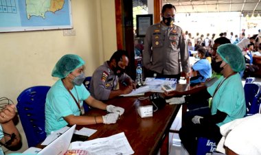 Buka-Untuk-Umum,-Polsek-Wulanggitang-Gelar-Vaksinasi-Massal