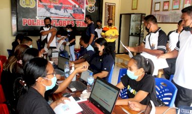 Tingkatkan-Herd-Immunity,-Polres-Flotim-Laksanakan-Vaksinasi-Booster