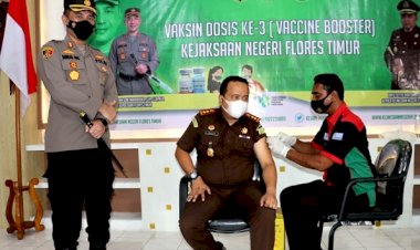 Bersama-Kajari,-Kapolres-Flotim-Ajak-Masyarakat-Untuk-Vaksinasi