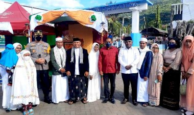 Kapolres-Flotim-Pimpin-Pengamanan-Sholat-Idul-Fitri-1443-H