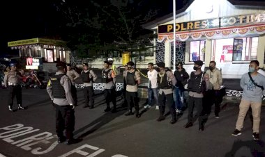 Polres-Flotim-Gelar-Patroli-Dialogis-Wujudkan-Kamtibmas-Aman-dan-Kondusif