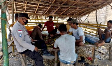 Jalin-Keakraban-Dengan-Para-Pemuda,-Bripka-Rofin-:-Tak-Kenal-Maka-Tak-Sayang