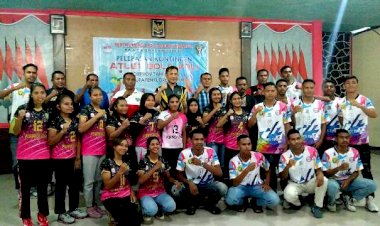 Event-PORPROV-Tahun-2022,-Kapolres-Flotim-Beri-Peneguhan-Dan-Melepas-Secara-Intern-Tim-Volly-Ball-Kab.-Flotim