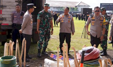 Polri-Kerahkan-Ribuan-Personel-Bersihkan-Puing-puing-Pasca-Gempa-Cianjur