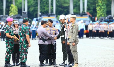 Kapolri-Tekankan-Kewaspadaan-Jelang-Natal-dan-Tahun-Baru