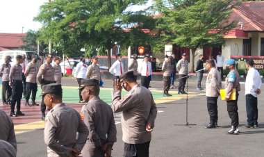 Jam-Pimpinan,-ini-Penekanan-Wakapolres-Kepada-Personil-Polres-Flotim