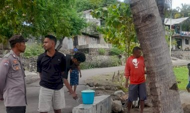 Bhabinkamtibmas-Ajak-Warga-Bersama-Sama-Jaga-Kamtibmas