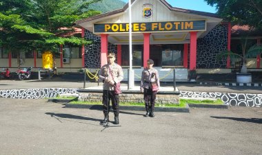 Kompak-Gunakan-Tas-Produk-Lokal-indonesia,-Kapolres-Flotim-Ajak-Dukung-UKM-Flotim---NTT