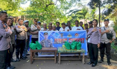 Melalui-Kegiatan-Jumat-Curhat,-Kasat-Binmas-Polres-Flotim-Dengar-Curhatan-Warga-Desa-Ile-Padung