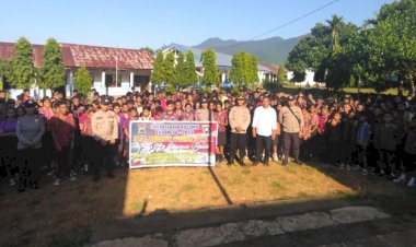 Cegah-Kenakalan-Remaja,-Ops-Bina-Kusuma-Turangga-2023-Polres-Flotim-Laksanakan-Binluh-Ke-Sekolah