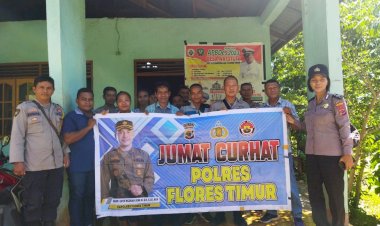 Bangun-Komunikasi-Polres-Flores-Timur-Gelar-Jumat-Curhat-di-Kantor-Desa-Watotutu