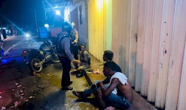 Patroli-Lampu-Biru-Sat-Samapta-Polres-Flotim-Berhasil-Cegah-Gangguan-Kamtibmas