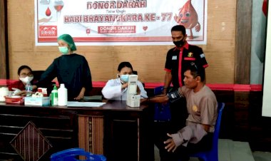 Polres-Flotim-Laksanakan-Giat-Donor-darah-dalam-rangka-Hari-Bahayangkara-ke-77-tahun-2023