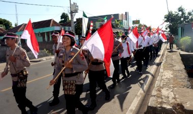 Kibarkan-Bendera-Merah-Putih,-Kapolres:-Mari-Kita-Mengisi-Kemerdekaan-Ini-Dengan-Hal-Hal-Positif