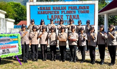 Ziarah-dan-Tabur-Bunga-Dalam-Rangka-Hari-Jadi-Polwan-RI-ke--75-Tahun-2023