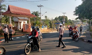Ciptakan-Keamanan,-Keselamatan,-Ketertiban-Dan-Kelancaran-Berlalu-Lintas,-Tim-Personil-Polres-Flotim-Laksanakan-Gelar-Operasi-Zebra-Turangga-2023