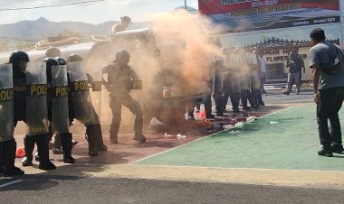 Simulasi-Sispam-Kota-di-Gelar-Polres-Flotim,-dalam-rangka-Pengamanan-Pemilu-2024