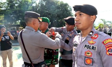 Sematkan-Pita-Operasi,-Kapolres-Flotim-“-Sejauh-Mana-Kesiapan-Personel-Dan-Sarana-Pendukung-Dalam-Mengamankan-Pemilu-2024-”