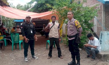 Membantu-Menjaga-Situasi-Kamtibmas,-Bhabinkamtibmas-Lakukan-Pengamanan-Dan-Monitoring-Kegiatan-Kampanye-Calon-Anggota-DPRD-Flotim