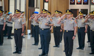 Kapolri-Naikan-Pangkat-45-Pati-Polri,-Ada-Satu-Polwan-Jadi-Jenderal