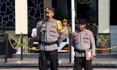 Apel-Gelar-Pasukan-dalam-rangka-siaga-bencana-Tahun-2024-di-Polres-Flores-Timur-Wilayah-hukum-Polda-NTT