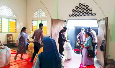 Polri-kawal-perlancar-drooping-bantuan-Biara-JPIC-S.Sps-Susteran-Hokeng-terkait-erupsi-gunung-Lewotobi.