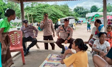 Personil-Tim-Aman-Nusa-Polres-Flotim-Laksanakan-Giat-Patroli-Dan-Sambang-Dialogis-Di-Posko-Pengungsian-Desa-Konga