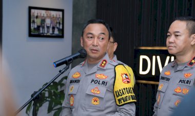 Polri-Tegaskan-Informasi-Ketidaknetralan-Kapolri-di-Pemilu-2024-Hoax