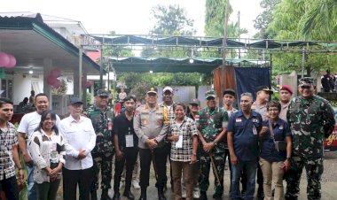 Pastikan-Pemilu-Berjalan-Lancar-di-Kota-Kupang,-Kapolda-NTT-Irjen-Pol.-Daniel-Tahi-Monang-Silitonga-Cek-TPS.-