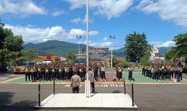 Kapolres-Flotim-Pimpin-Apel-Pelepasan-Calon-Siswa-Bintara-POLRI-sebanyak-147-orang-Siap-diberangkatkan