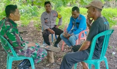 Jalin-Sinegritas-TNI-POLRI-Sambangi-Warga-Dusun-2-Desa-Karawatung,-Kecamatan-Solor-Barat