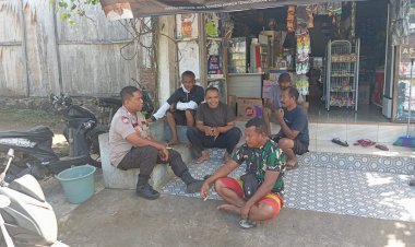 Wujud-Kedekatan-Polri-Bersama-Warga,-Bhabinkamtibmas-Himbau-Tetap-Berperan-Aktif-Untuk-Bersama-Ciptakan-Yang-Aman-Di-Desanya.