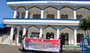 Sambut-Hut-Bhayangkara-Ke-78,-Personil-Polres-Flotim-Laksanakan-Bhakti-Religi-Di-Beberapa-Tempat-Ibadah