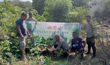 Jelang-hari-Bhayangkara-ke-78,-Polsek-Titehena-laksanakan-Giat-tanam-pohon-dan-usaha-ketahanan-pangan.
