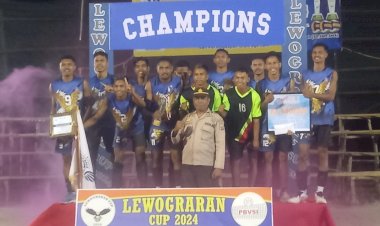 Kapolsek-Solor-Timur-Pimpin-Pengamanan-Final-Bola-Volly-Lewograran-Cup-2024-di-Solor-Selatan.